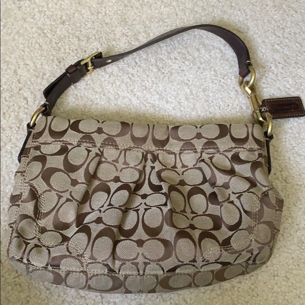 Authentic Coach bag. C’s